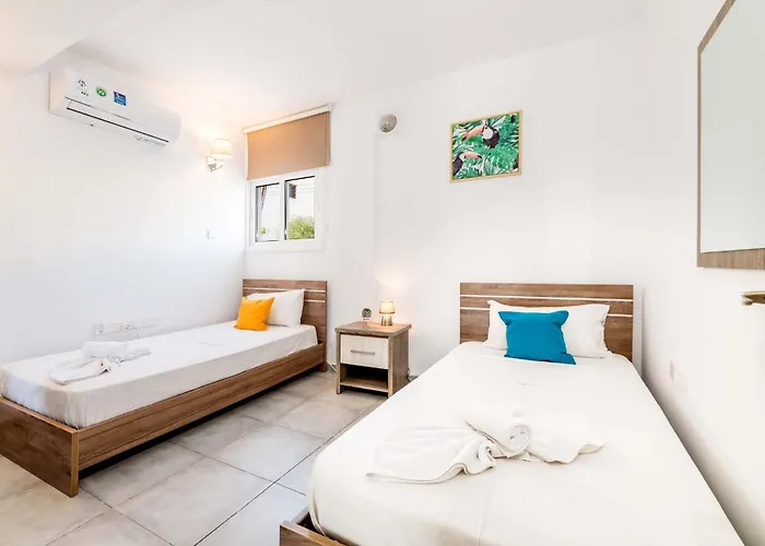 Napa Centro Айя-Напа